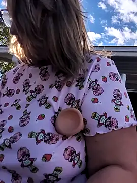 Canadian BBW online show from 10.17.25