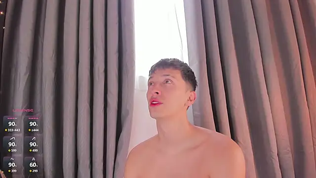 Snapshot of Thiago_jones chatting on 11.08.25 Thiago jones online show from 11.08.25