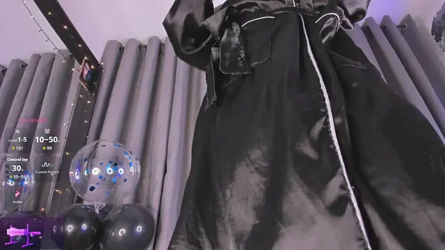 Snapshot of Thiago_jones chatting on 11.19.25 Thiago jones online show from 11.19.25