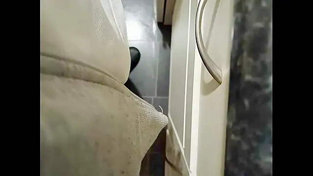 hairyuncut00 online show from 01.19.25