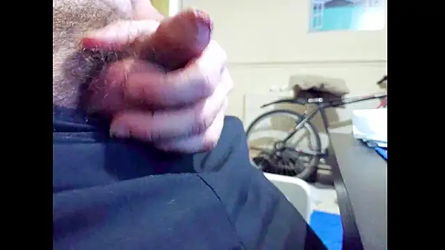 hairyuncut00 online show from 07.19.26
