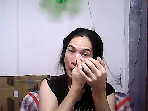 Snapshot of BigDickTrans chatting on 04.19.26 BigDickTrans online show from 04.19.26