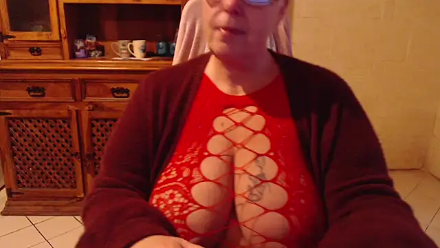 MISS LINDAH online show from 04.01.26