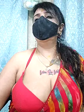 Snapshot of cute-tanvi chatting on 10.28.25 cute-tanvi online show from 10.28.25