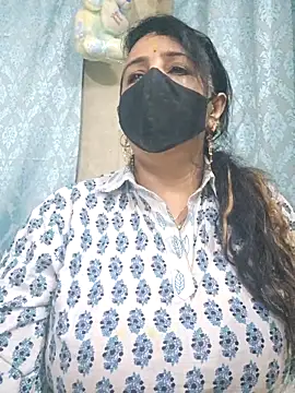 Snapshot of cute-tanvi chatting on 11.01.25 cute-tanvi online show from 11.01.25