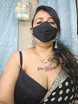 Snapshot of cute-tanvi chatting on 11.08.25 cute-tanvi online show from 11.08.25