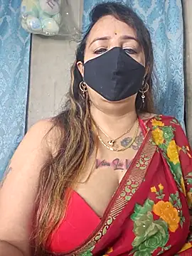 Snapshot of cute-tanvi chatting on 11.18.25 cute-tanvi online show from 11.18.25