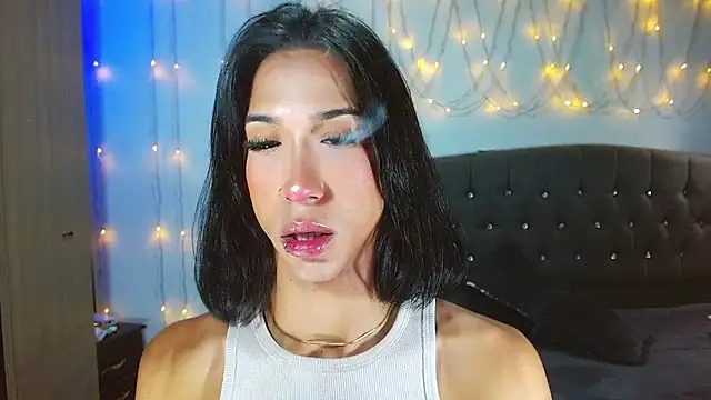 Kenisha Sweet online show from 02.23.25