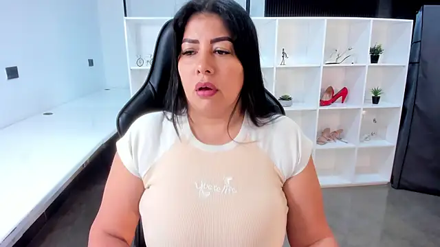 natural bigboobs online show from 03.31.26