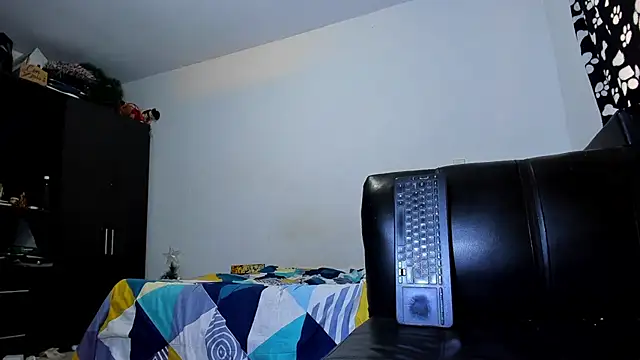 ares sexxx online show from 11.23.25