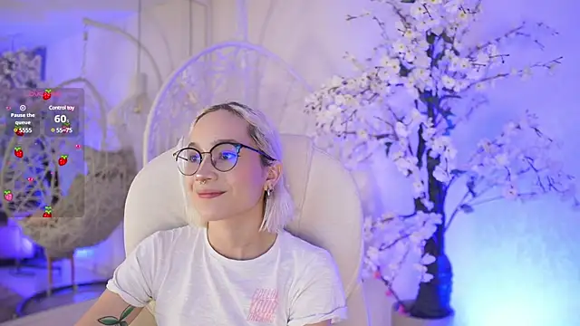 DalahiaRush online show from 02.04.25