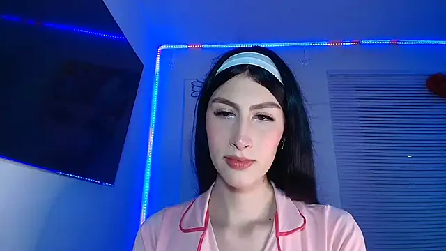 Snapshot of valeria_gonzales_ chatting on 11.14.25 valeria gonzales online show from 11.14.25