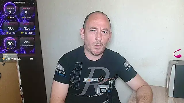Snapshot of Johan___Barker chatting on 06.02.26 Johan Barker online show from 06.02.26