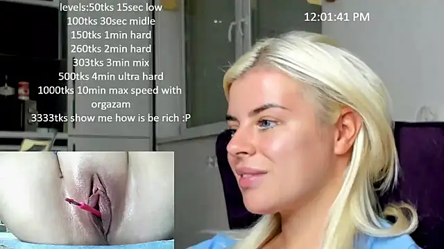 queenofthenighttt online show from 10.31.25