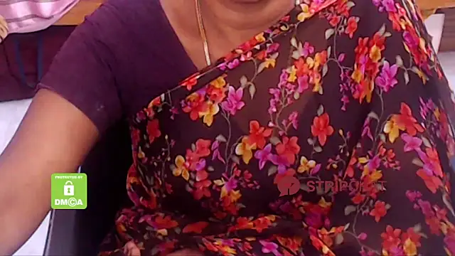 Snapshot of Novapol chatting on 12.17.24 Novapol online show from 12.17.24