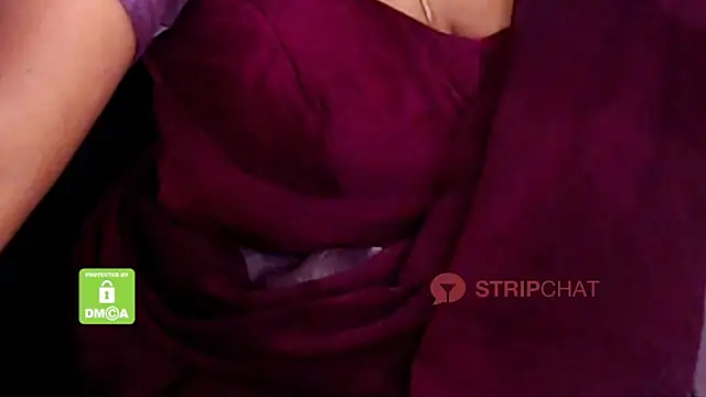 Snapshot of Novapol chatting on 12.22.24 Novapol online show from 12.22.24