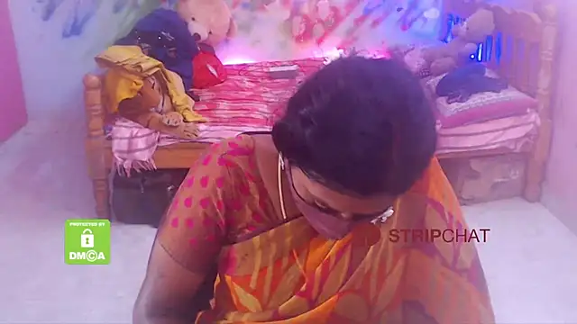 Snapshot of Novapol chatting on 02.01.25 Novapol online show from 02.01.25