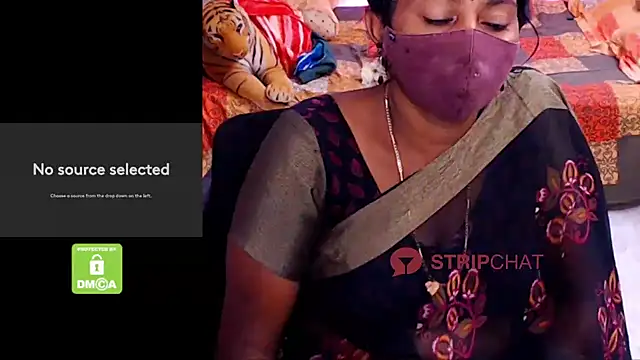 Snapshot of Novapol chatting on 02.26.25 Novapol online show from 02.26.25