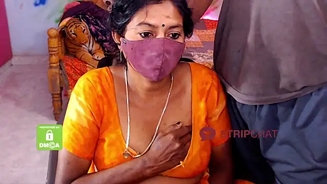 Snapshot of Novapol chatting on 03.08.25 Novapol online show from 03.08.25