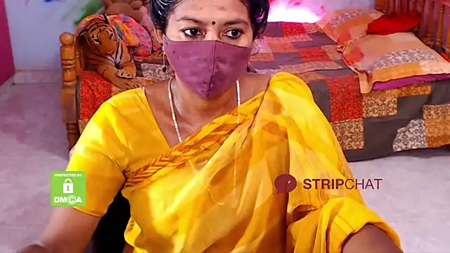 Snapshot of Novapol chatting on 03.09.25 Novapol online show from 03.09.25