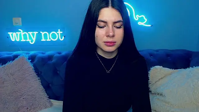 ViollinaLove online show from 02.04.25