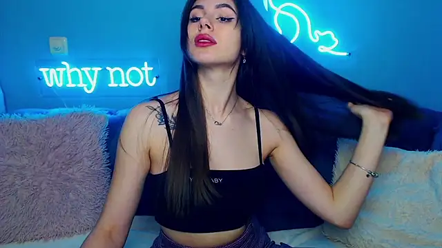 ViollinaLove online show from 02.11.25