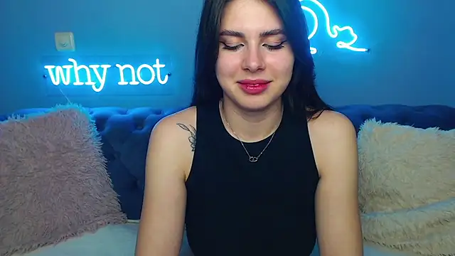 ViollinaLove online show from 03.14.25