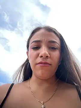 Hall 16 online show from 10.11.25