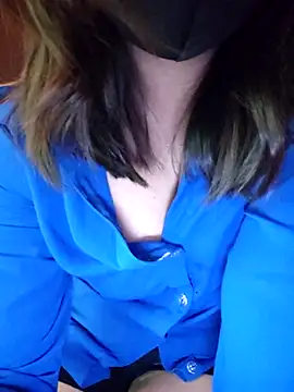 Snapshot of Tasty_Melody chatting on 10.09.25 Tasty Melody online show from 10.09.25