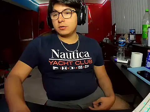 Snapshot of Nathanroberts111 chatting on 12.28.24 Nathanroberts111 online show from 12.28.24