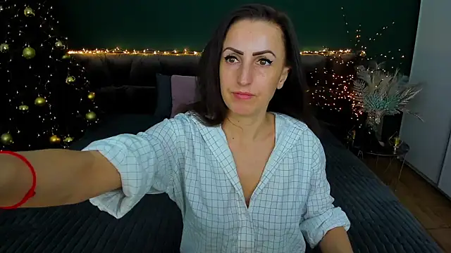 Snapshot of Rebecca_Diamond chatting on 01.21.25 Rebecca Diamond online show from 01.21.25