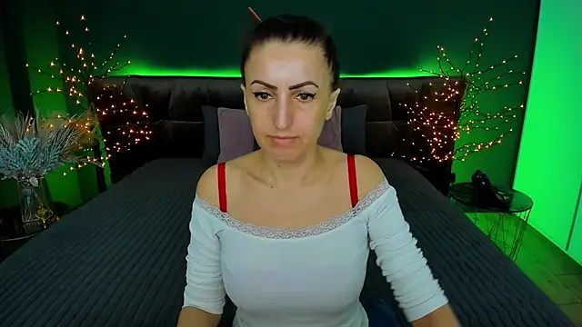 Snapshot of Rebecca_Diamond chatting on 01.26.25 Rebecca Diamond online show from 01.26.25