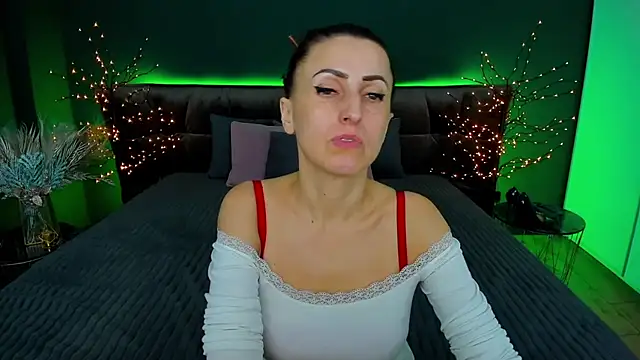 Snapshot of Rebecca_Diamond chatting on 01.26.25 Rebecca Diamond online show from 01.26.25
