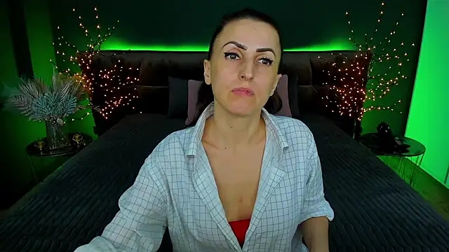 Snapshot of Rebecca_Diamond chatting on 01.29.25 Rebecca Diamond online show from 01.29.25