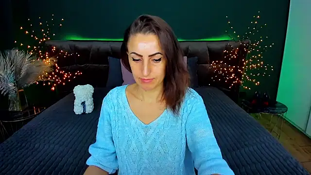 Rebecca Diamond online show from 11.12.25