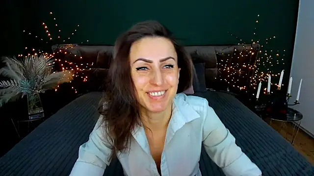 Rebecca Diamond online show from 02.22.26