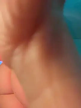 curchez  online show from 12.18.24