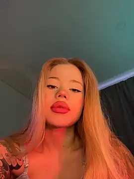 curchez  online show from 12.18.24