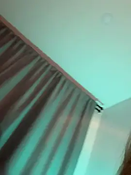 curchez  online show from 01.23.25