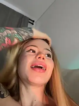 curchez  online show from 01.31.25