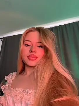 curchez  online show from 02.05.25