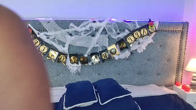 JackyNorris online show from 10.26.25