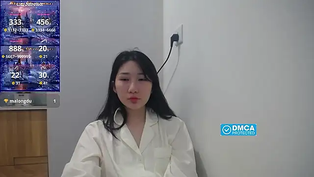 Snapshot of Asiagirll chatting on 10.31.25 Asiagirll online show from 10.31.25