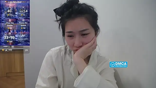 Snapshot of Asiagirll chatting on 12.04.25 Asiagirll online show from 12.04.25