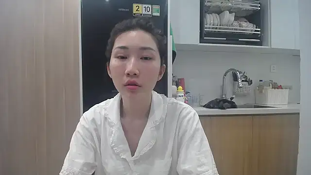 Snapshot of Asiagirll chatting on 06.14.26 Asiagirll online show from 06.14.26