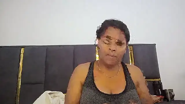 Snapshot of aleixane chatting on 05.31.26 aleixane online show from 05.31.26