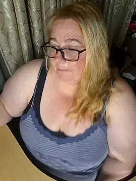 Iceprincess2bad4u online show from 12.20.25