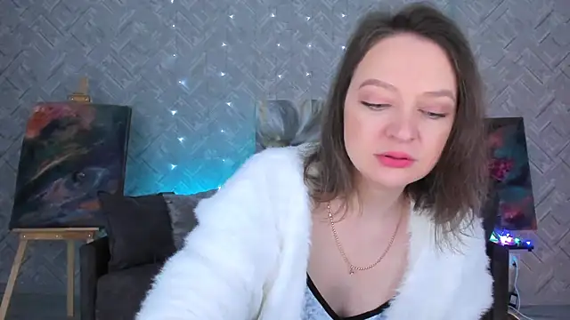Snapshot of EvaBarsa_ chatting on 03.13.25 EvaBarsa  online show from 03.13.25