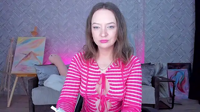 Snapshot of EvaBarsa_ chatting on 10.06.25 EvaBarsa  online show from 10.06.25