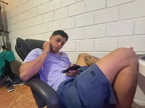 Max TheHorseDick online show from 02.09.26